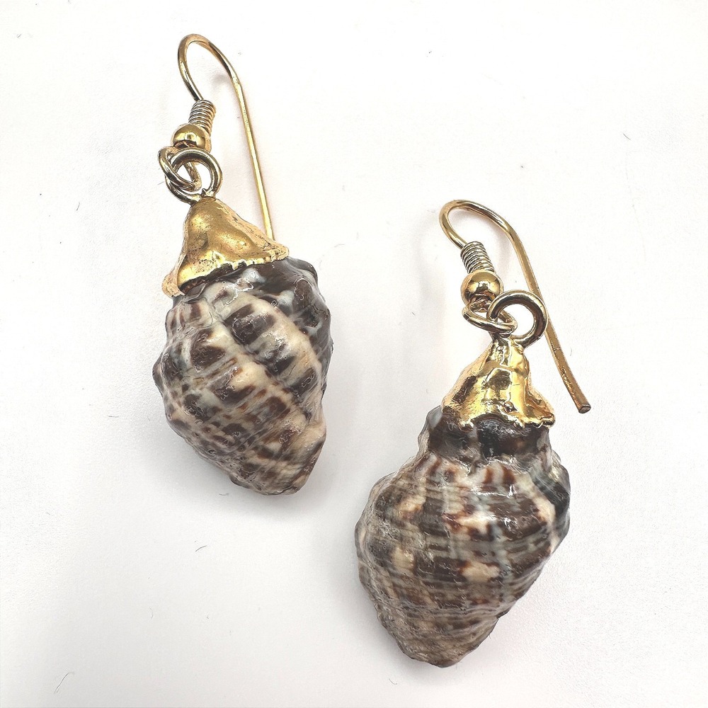 Vintage 90s Sea Shell Dangle Earrings Gold Tone Beach Women's Classic Jewelry